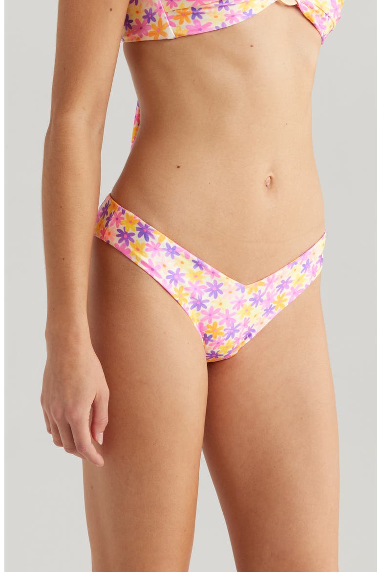 V-Cut Bikini Bottoms, Alternate, color, DAISY DREAMER