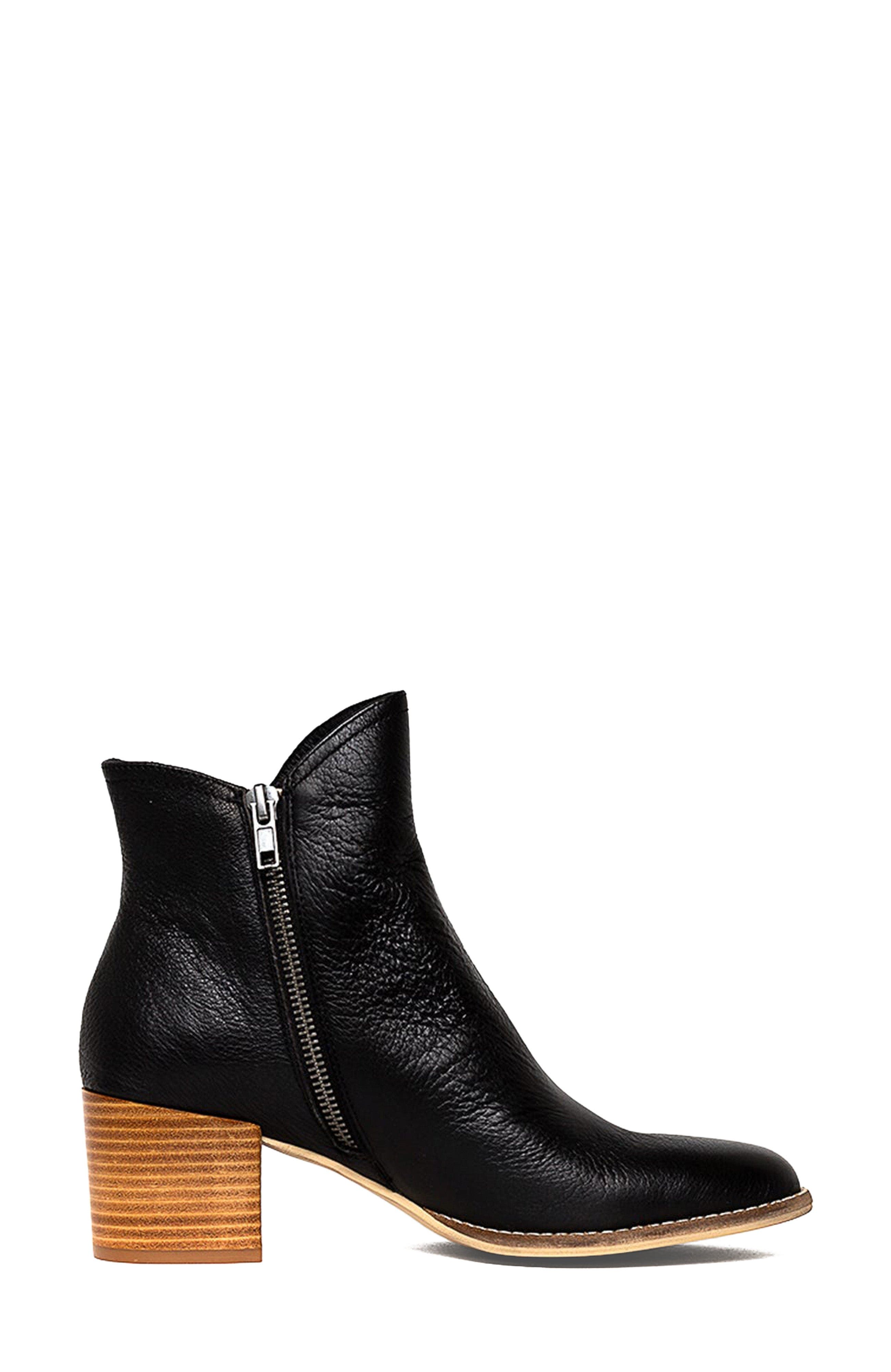 DJANGO AND JULIETTE Mockas Low Heeled Boot, Alternate, color, 