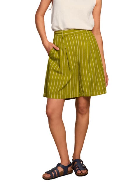 Pleat Front City Shorts