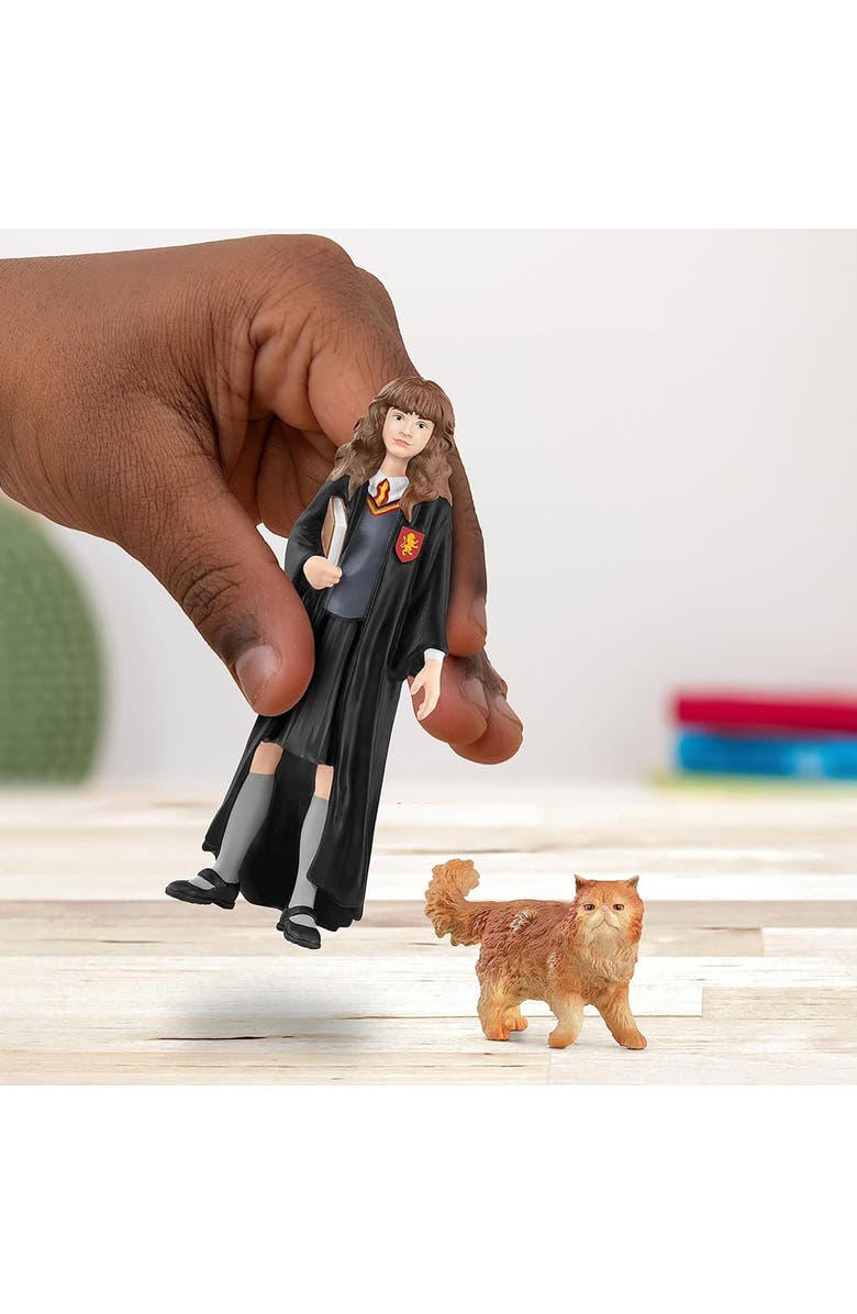 Schleich Wizarding World Hermione & Crookshanks 2 Piecec Set, Alternate, color, Multicolored