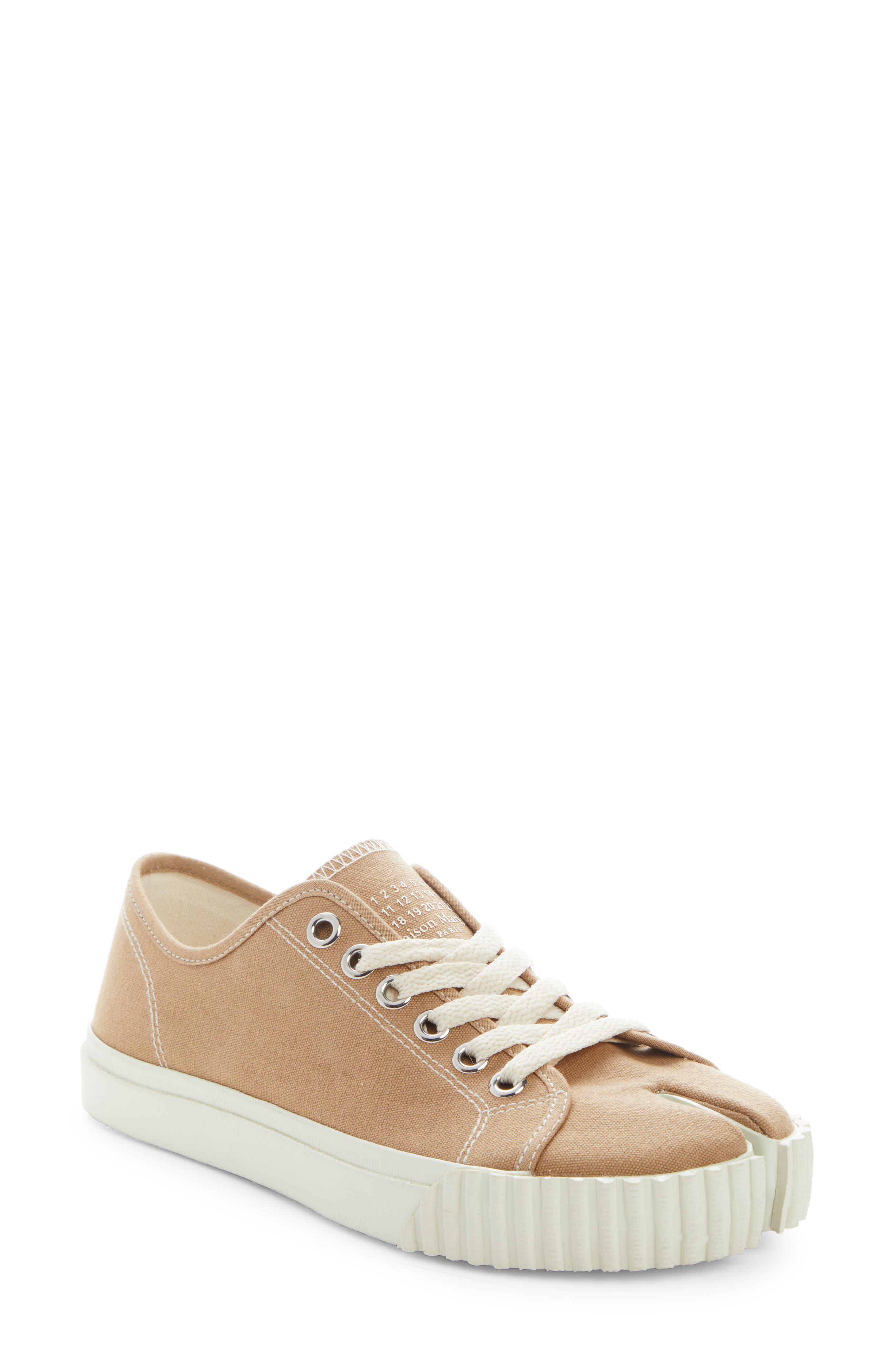 Maison Margiela Tabi Low Top Sneaker, Main, color, 