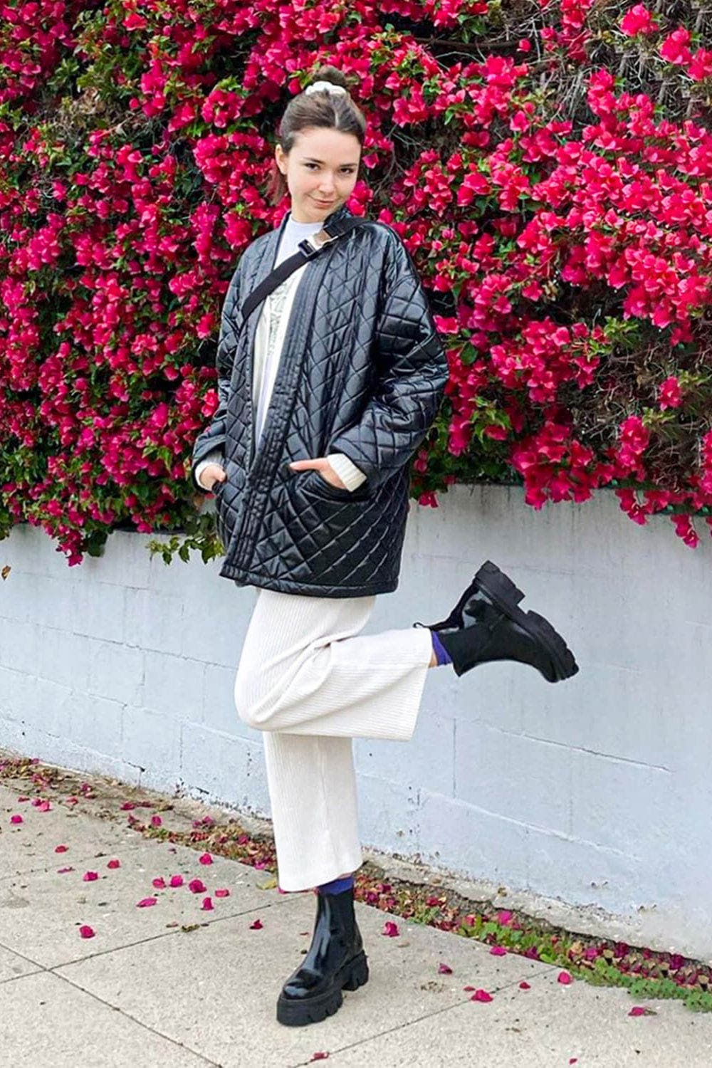 URBNKICKS Chelsea Shinny Black Leather Boots, Alternate, color, Black