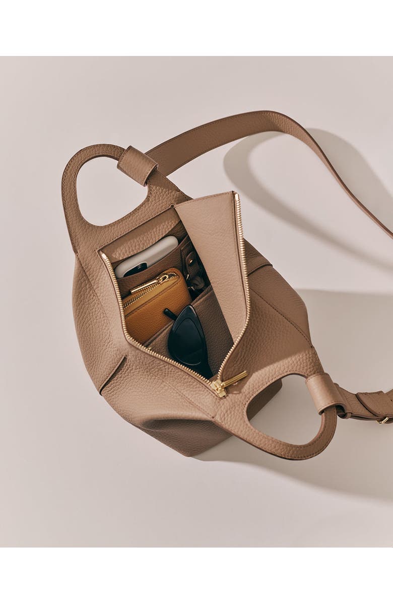 Cuyana Paloma Bag, Alternate, color, Cappuccino