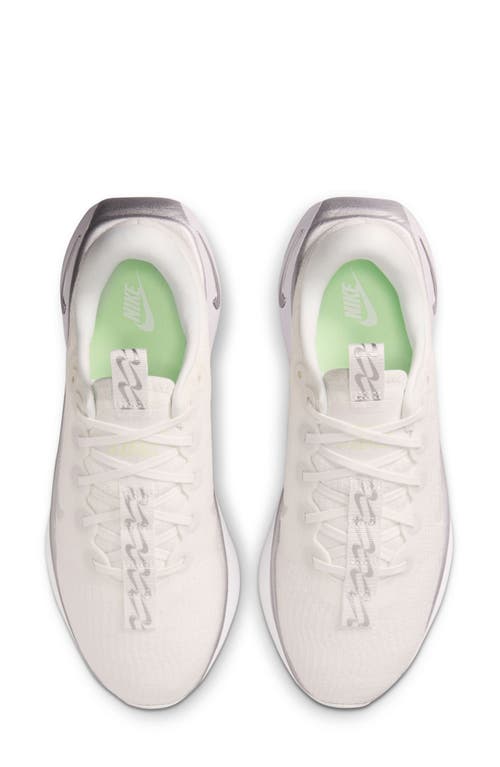 Nike Motiva Road Runner Walking Shoe In White