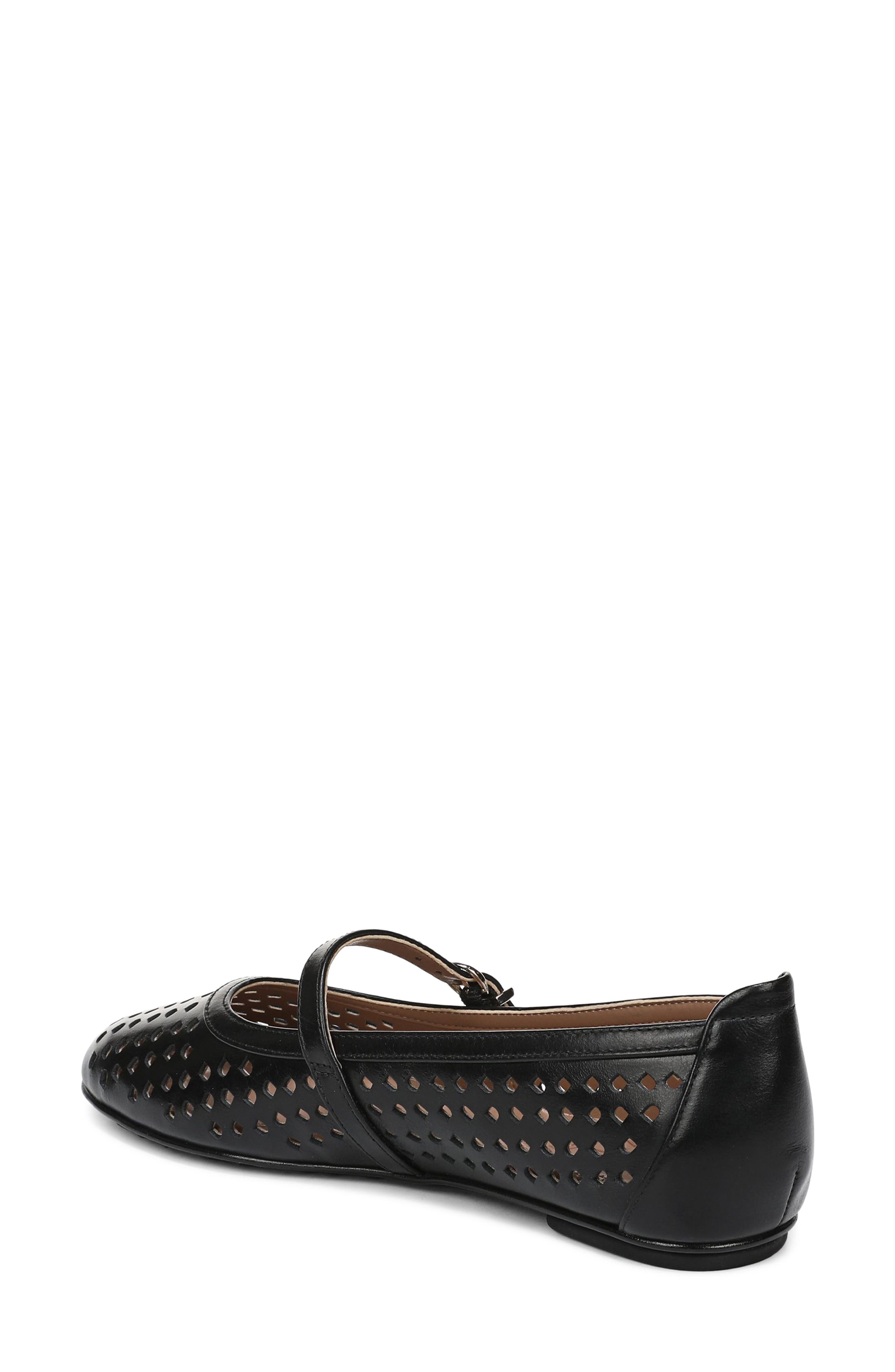Naturalizer Aria Perforated Mary Jane Flat, Alternate, color, Black