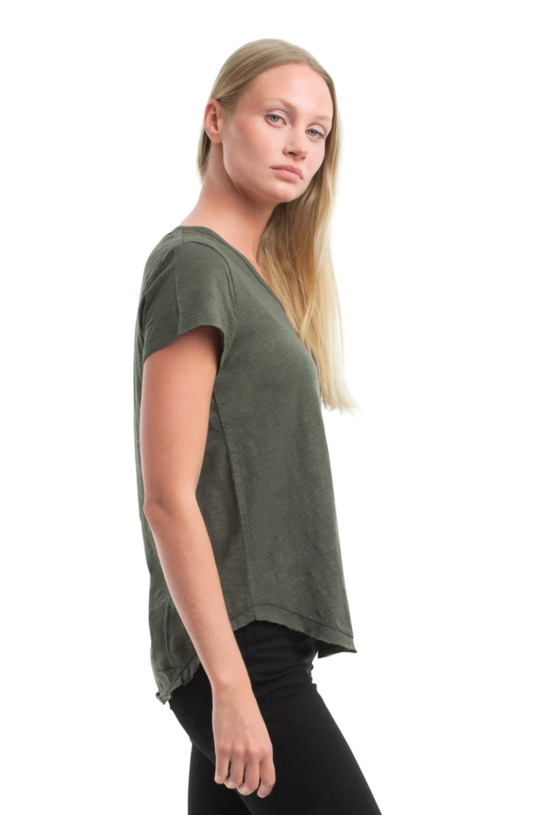 Short Sleeve Shrunken V-Neck Shirttail Top, Alternate, color, Kambaba