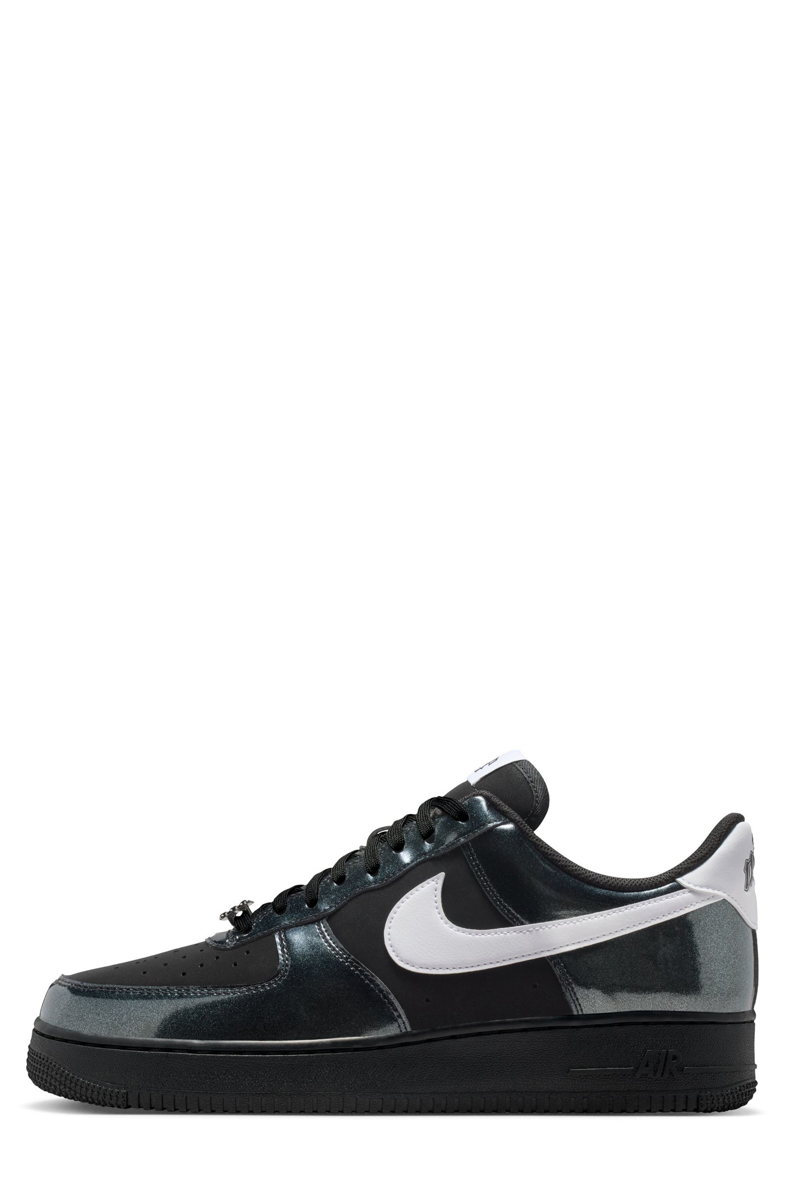 Nike Air Force 1 '07 LV8 Basketball Sneaker, Alternate, color, Black/ White