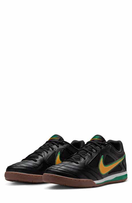 Nike Gato Soccer Sneaker