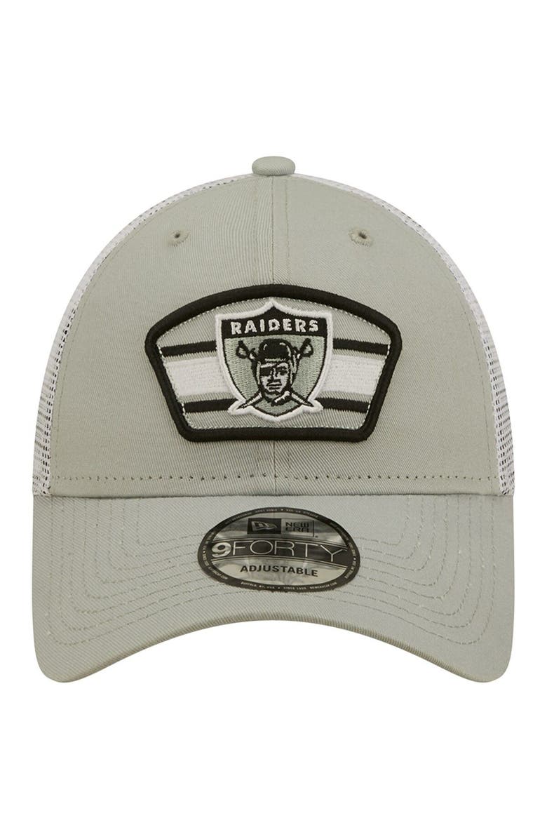 New Era Men's New Era Gray/White Las Vegas Raiders Logo Patch Trucker 9FORTY Snapback Hat, Alternate, color, 