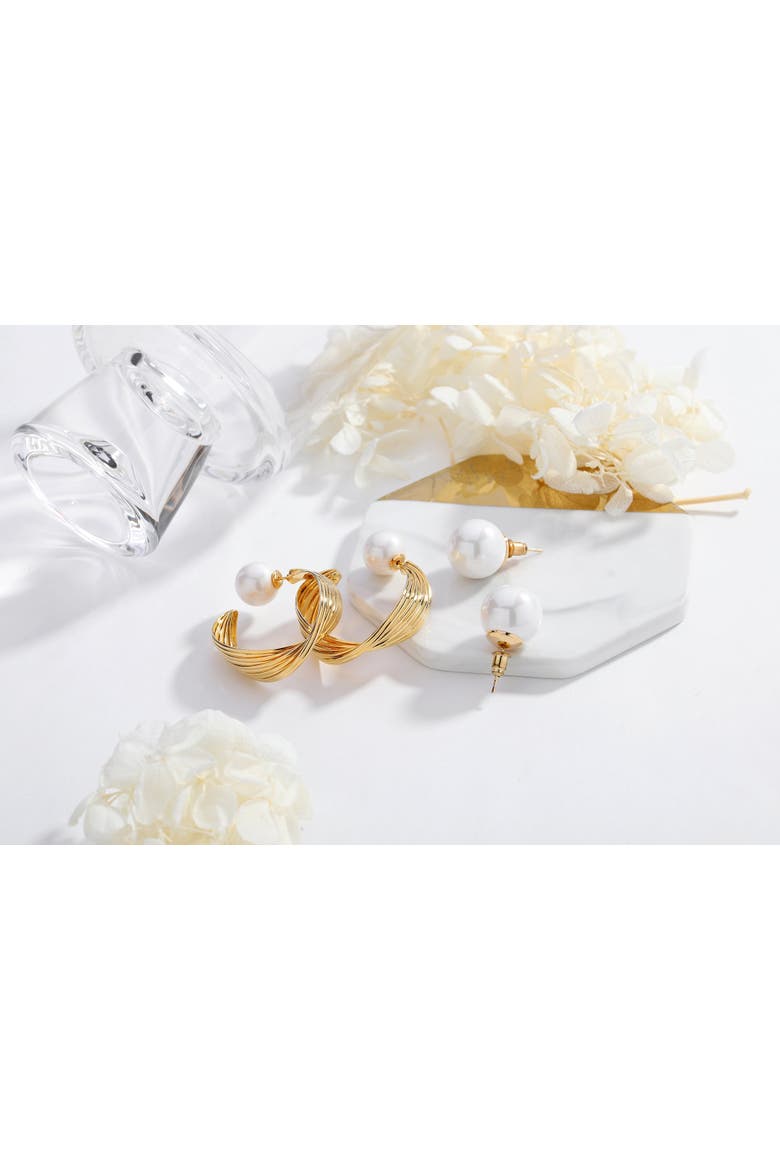 Twisted Wave Hoop Earrings, Alternate, color, Gold