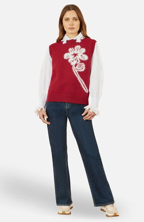 Yumi Knitted Flower Sleeveless Sweater Vest In Red