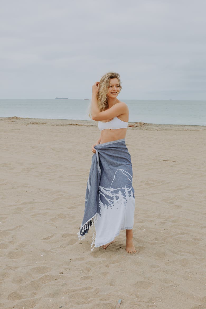 Mountain 100% Cotton Reversible Turkish Towel, Alternate, color, Navy