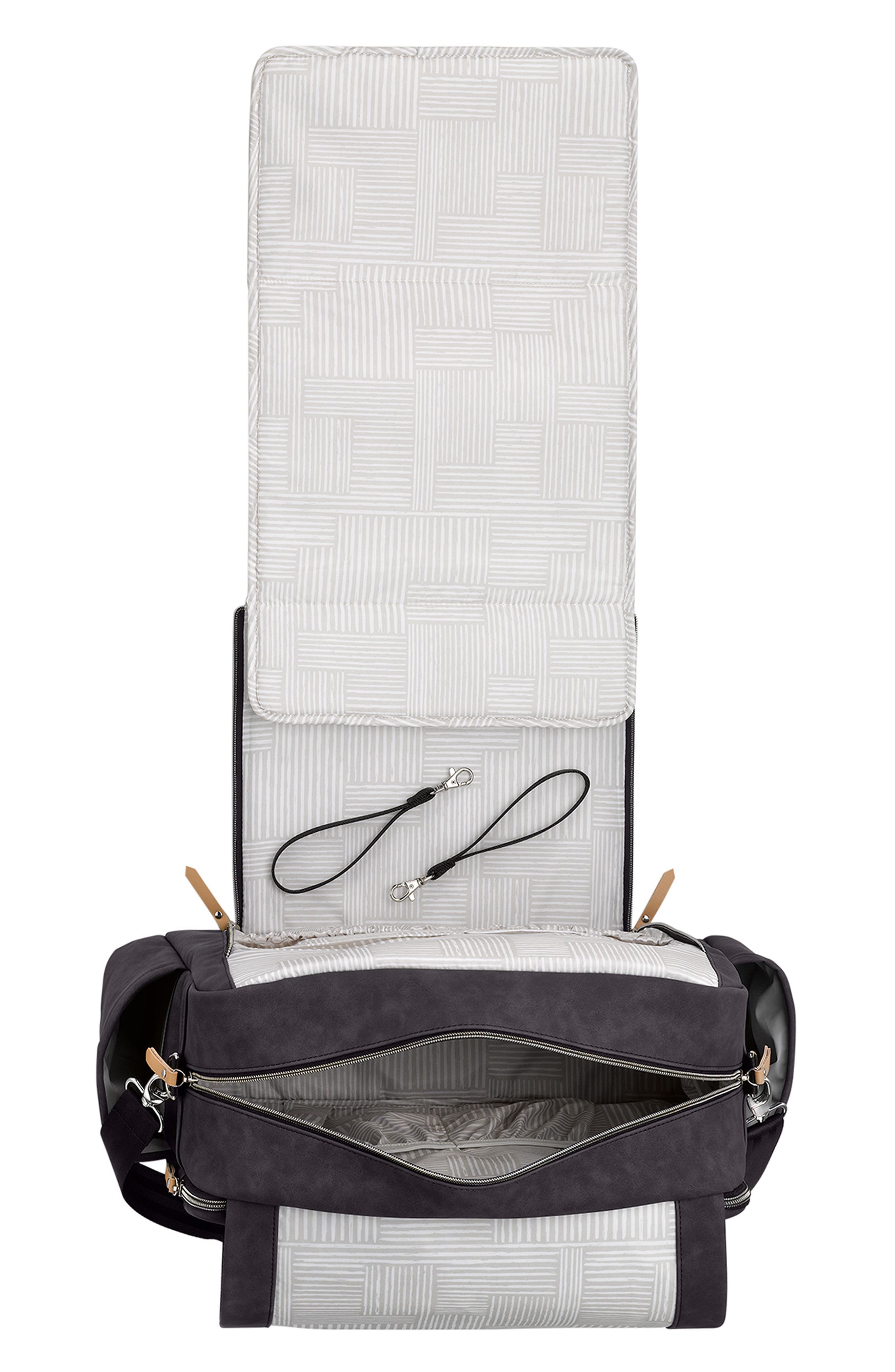 Petunia Pickle Bottom Boxy Deluxe Backpack Diaper Bag, Alternate, color, Black