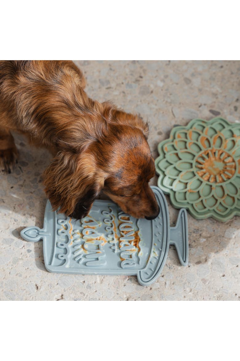Enrichment Lick Mat, Alternate, color, Blue
