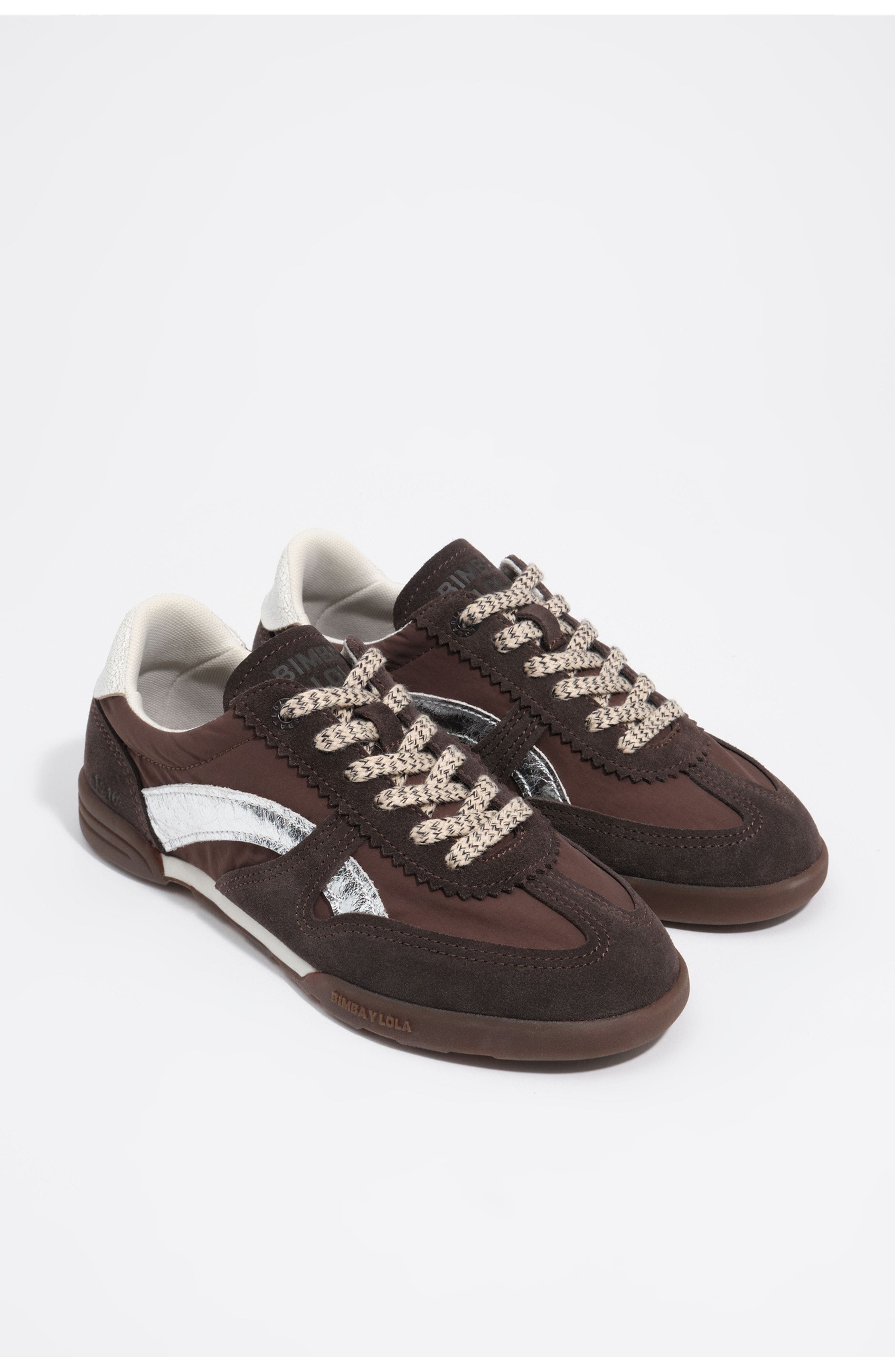 13 16 Indoor trainer, Alternate, color, DARK CHOCOLATE