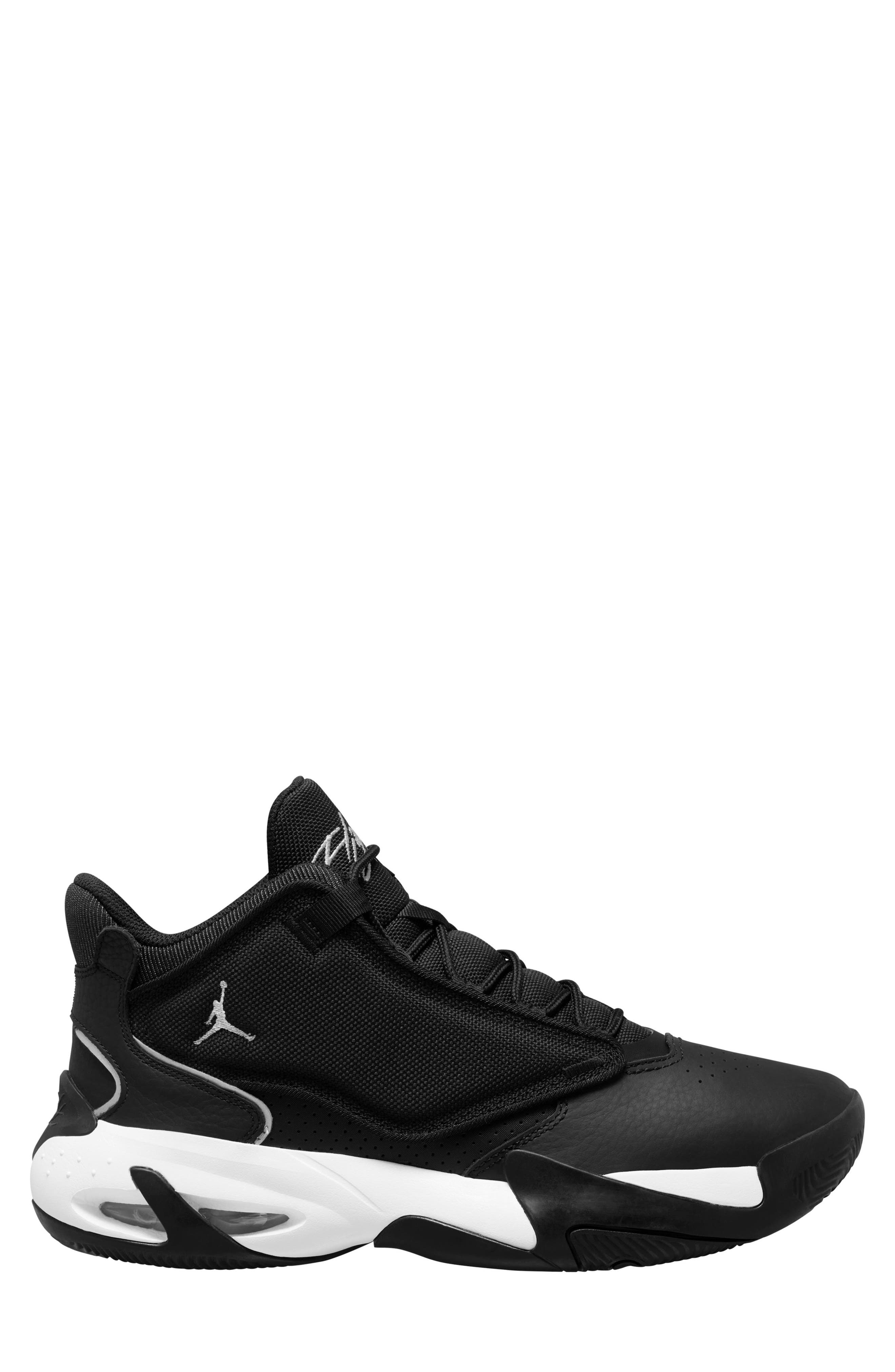 Jordan Max Aura 4 Basketball Shoe, Main, color, 
