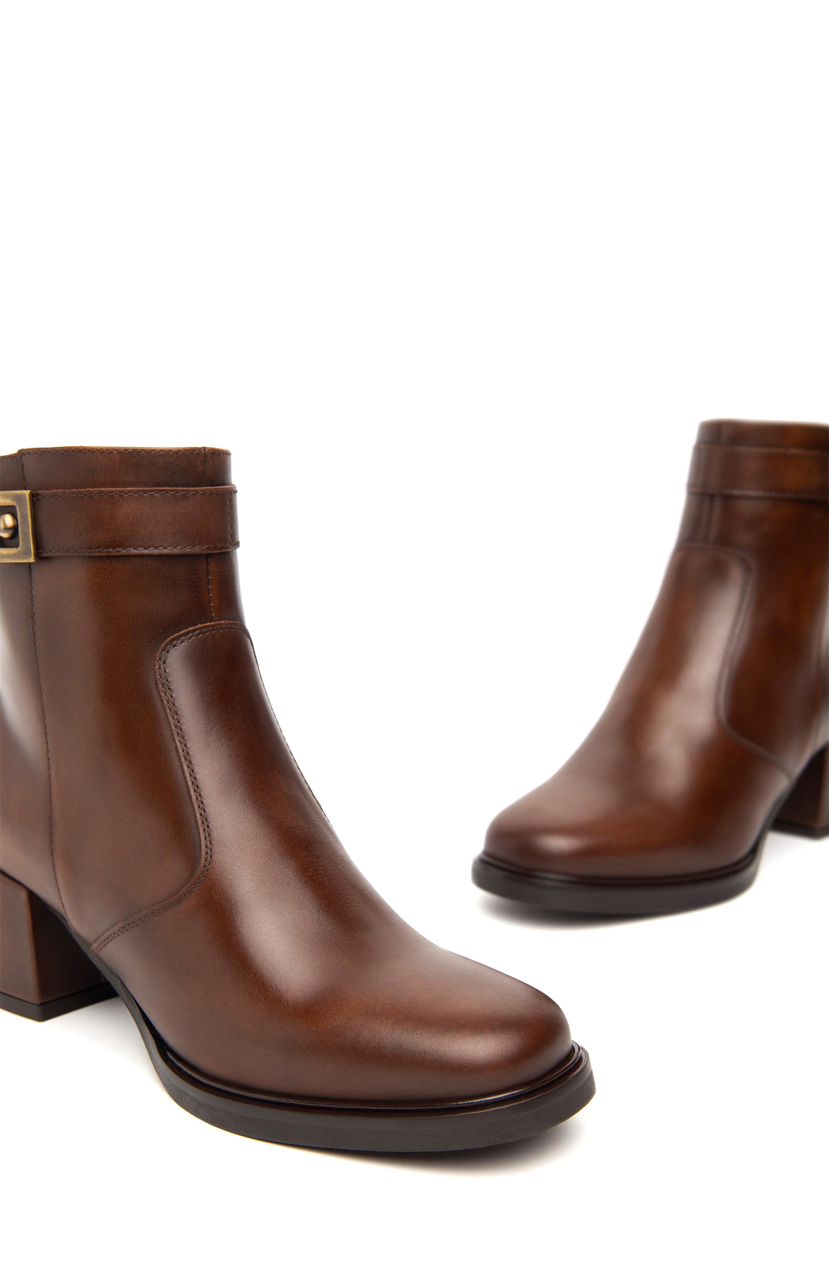 NeroGiardini Block Heel Bootie, Alternate, color, Cognac