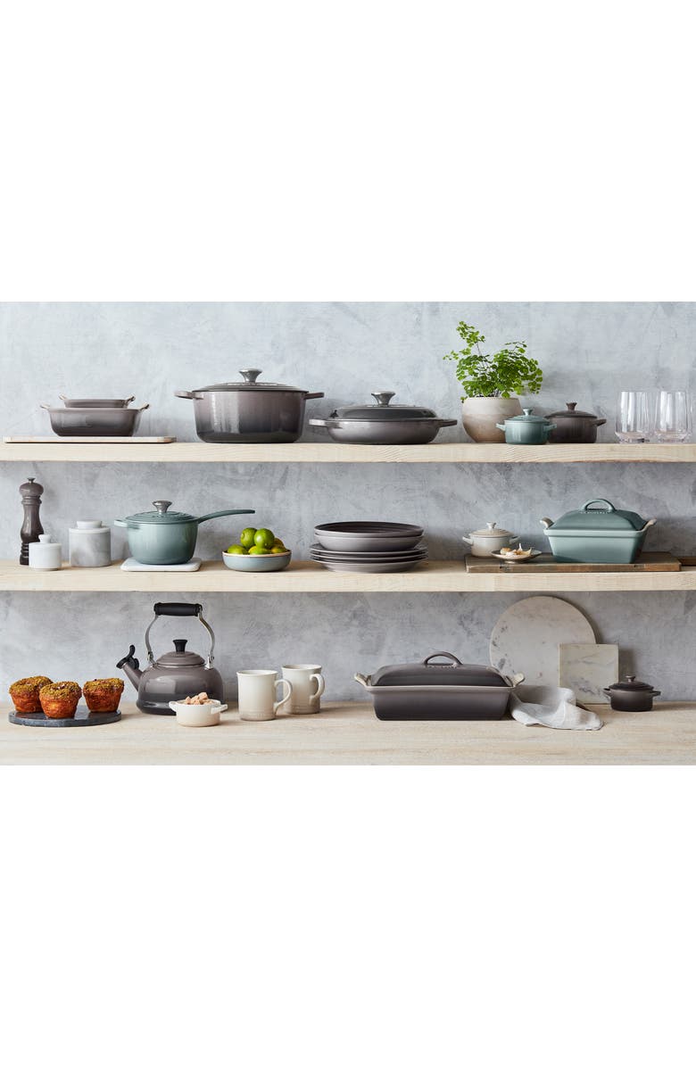 Le Creuset 3 1/2-Quart Signature Round Enamel Cast Iron French/Dutch Oven, Alternate, color, Oyster