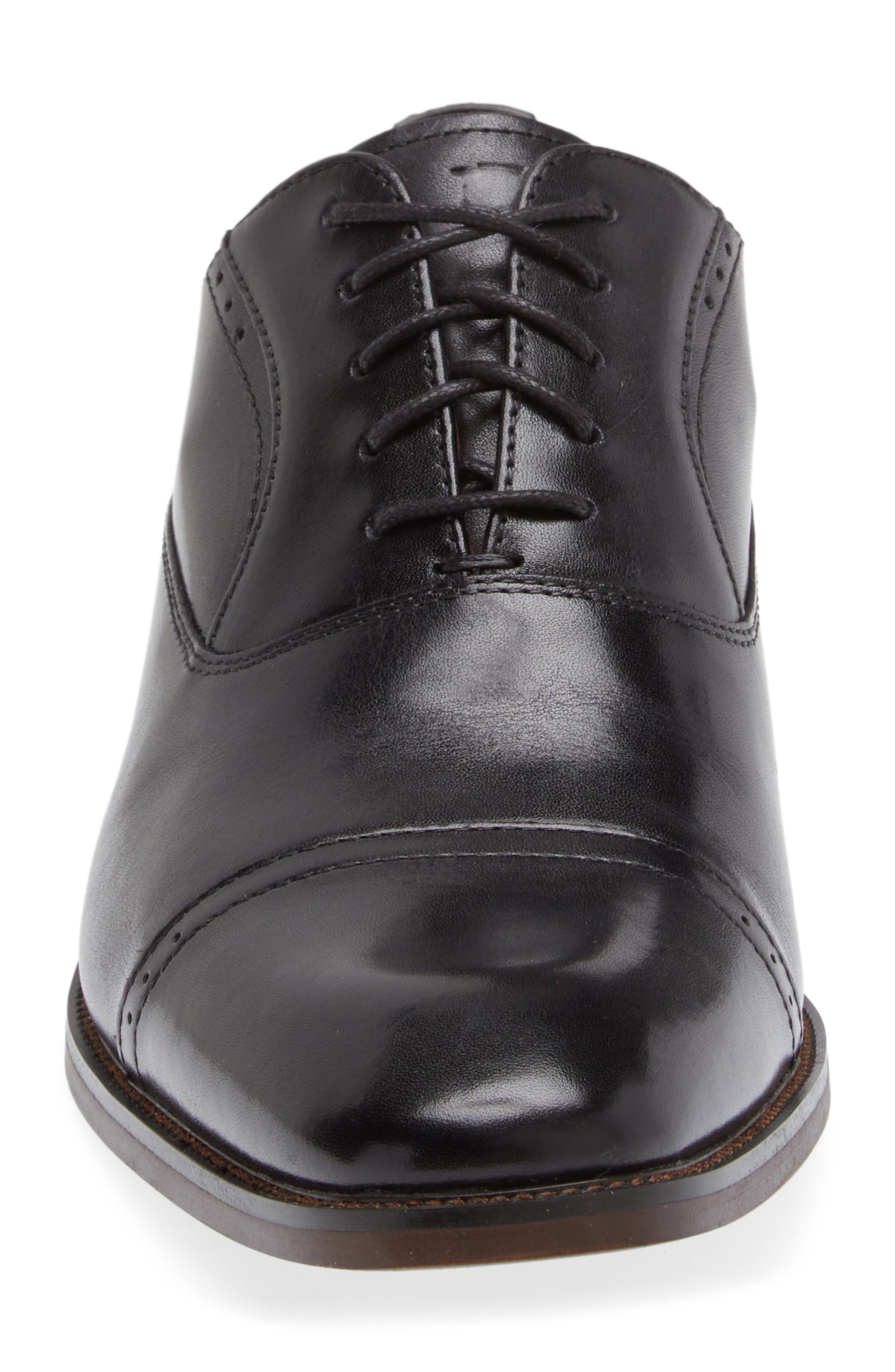 Florsheim Men Sorrento Captoe Shoe-Burgundy main image 0