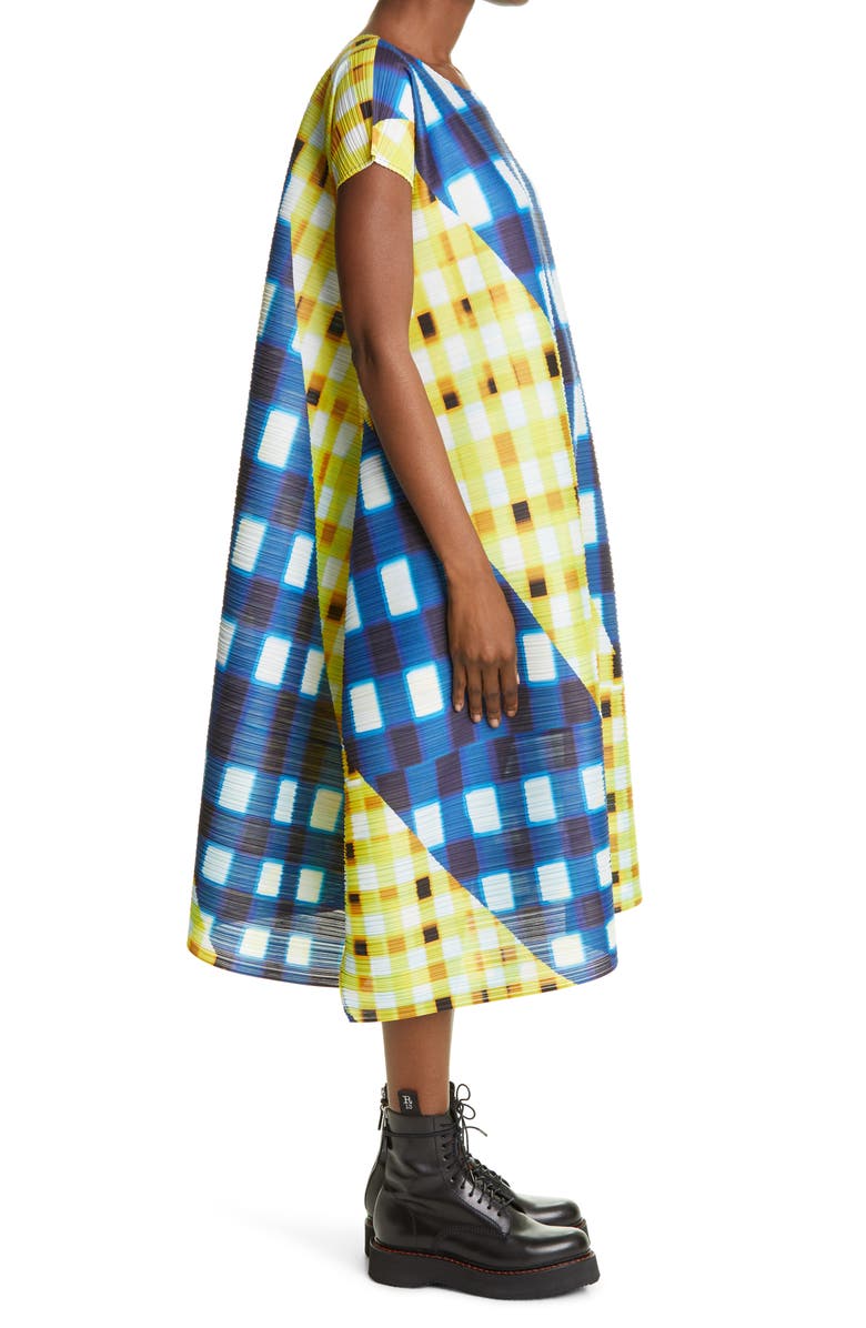 Pleats Please Issey Miyake Trek Check Plissé Midi Dress, Alternate, color,
