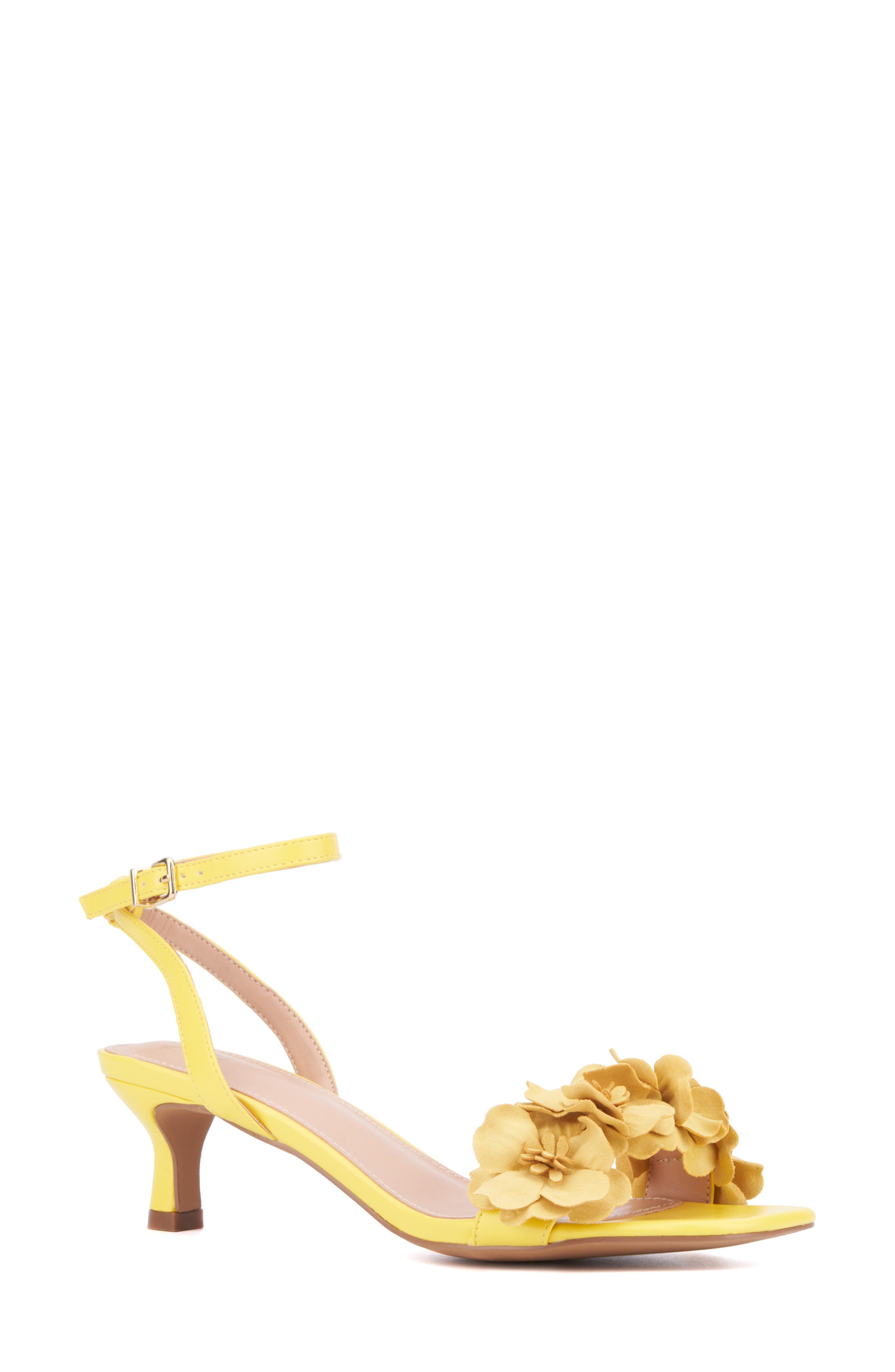 NEW YORK AND COMPANY Gwendolyn Flower Strap Sandal