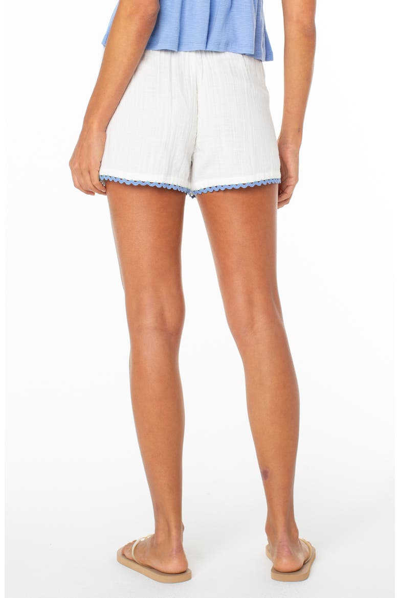 Wave Loom Scallop Trim Shorts, Alternate, color, CLOUD DANCER