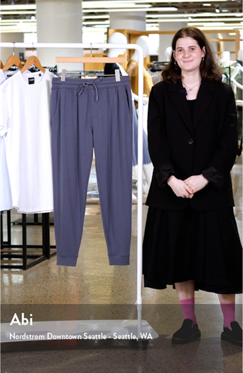 Fleece Crewneck Sweatshirt, sales video thumbnail