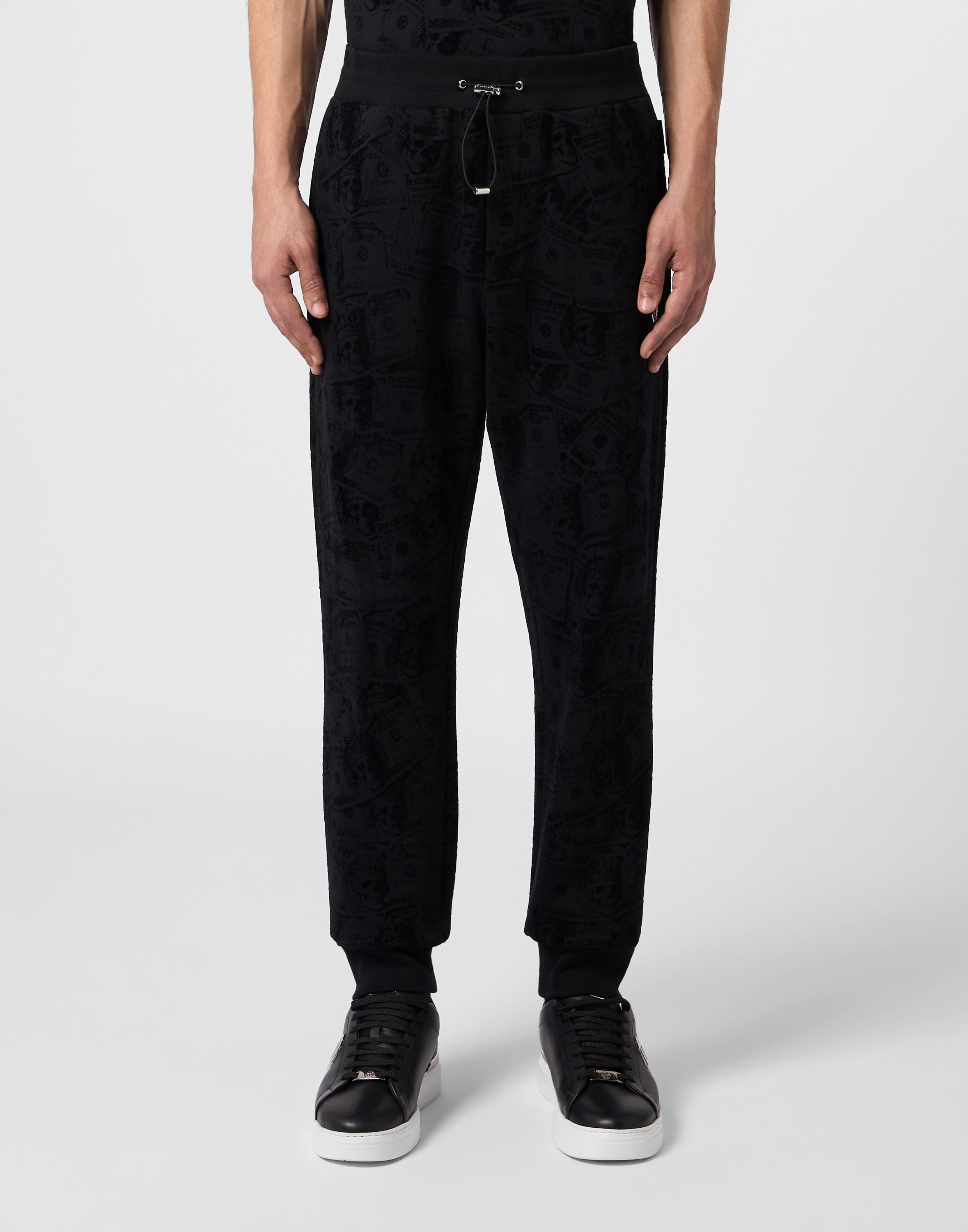 selected black/black