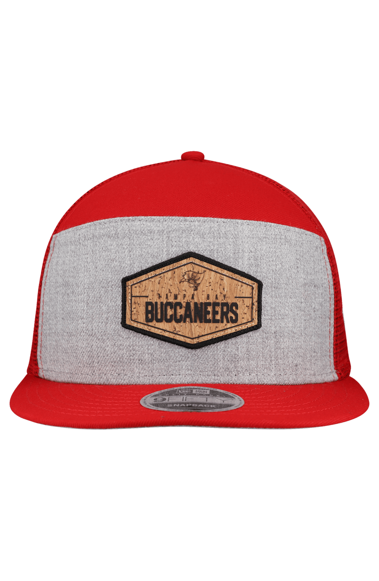 New Era Men's New Era Gray/Red Tampa Bay Buccaneers Cork Split Panel 9FIFTY Trucker Snapback Hat, Alternate, color, Gray