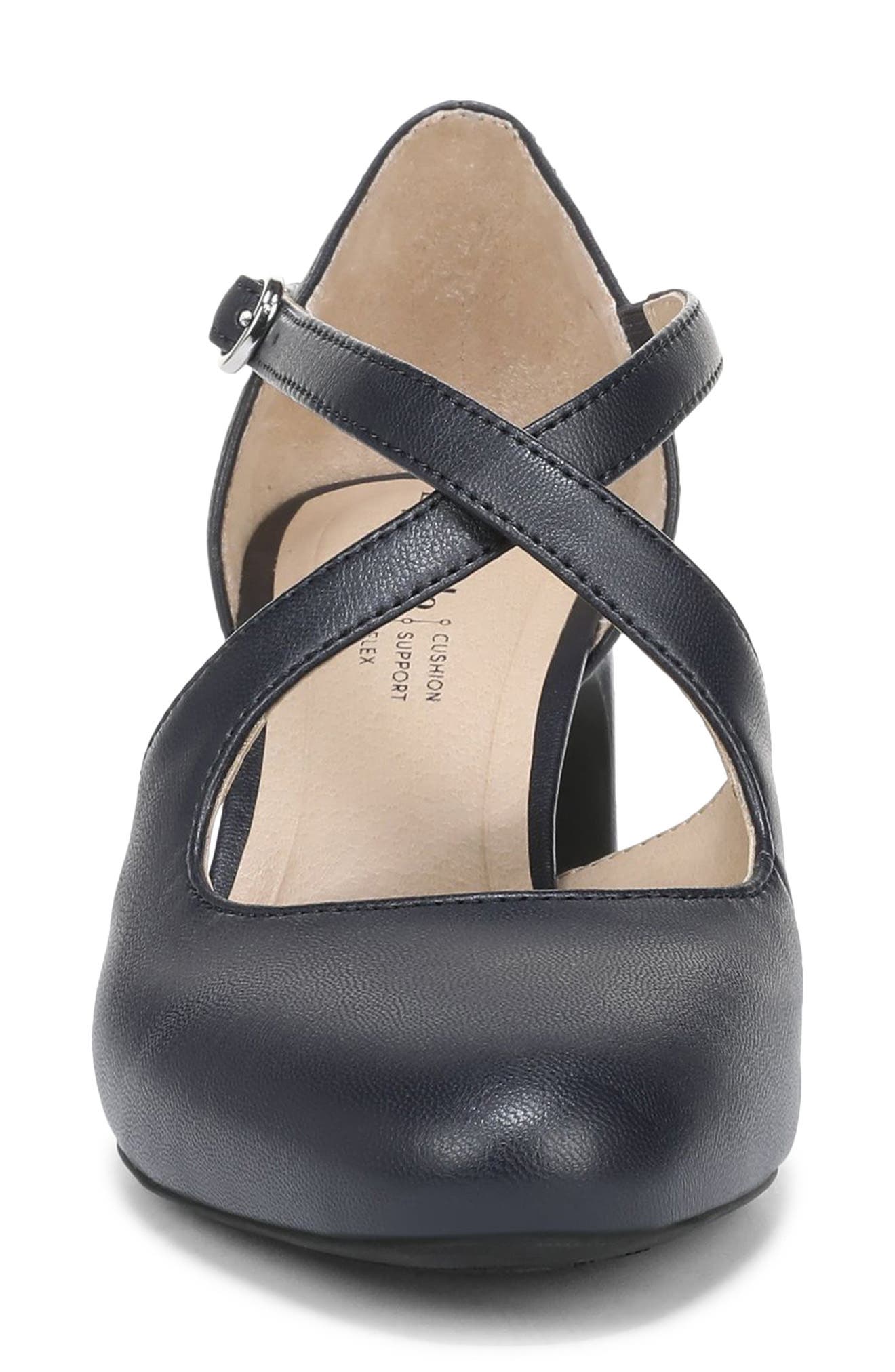 Tracy Pump, Alternate, color, LUX NAVY
