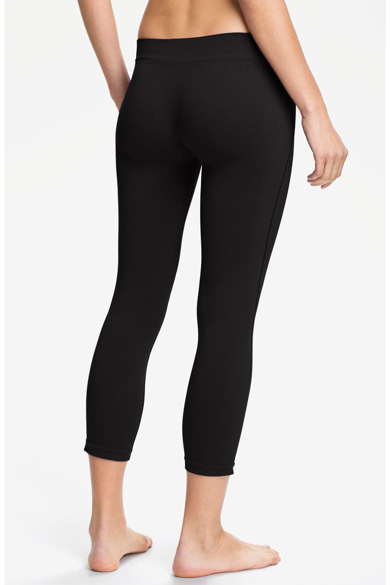 'Hot' Seamless Capris, Alternate, color, BLACK