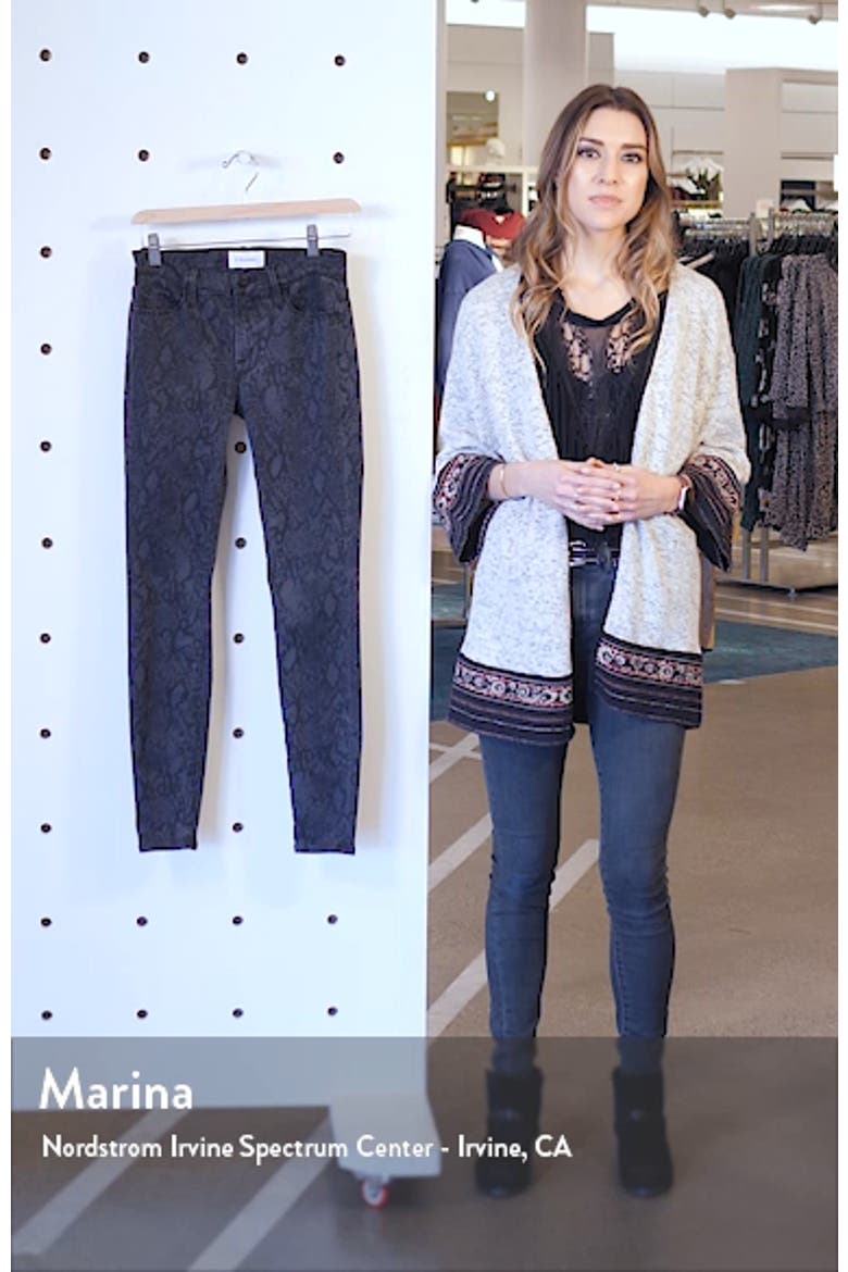 Le Skinny de Jeanne Python Print Jeans video