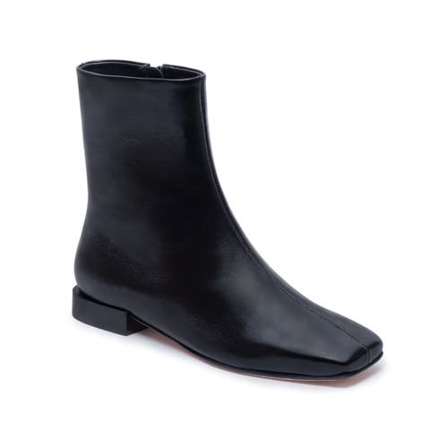 Bernardo Belfast Leather Ankle Booties In Black
