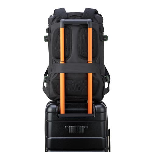 Jeep Js013c 15.6" Laptop Cylindrical Backpack In Black