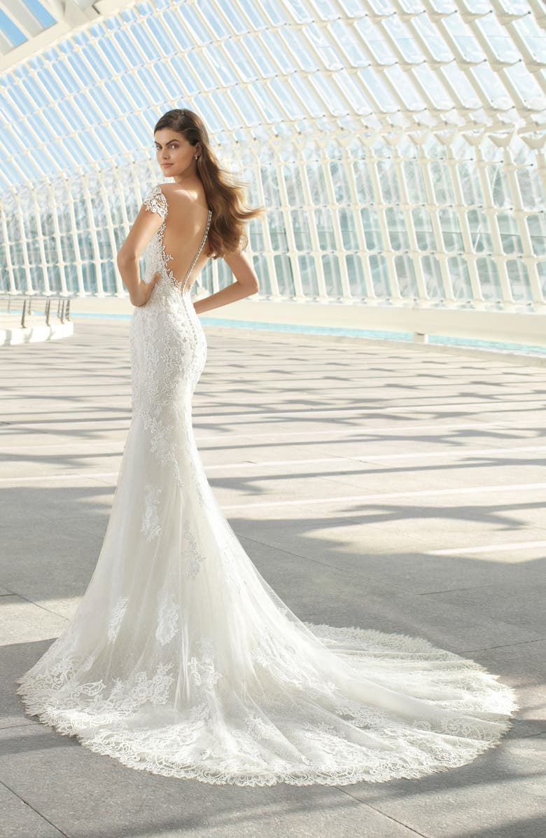 Rosa Clará Darling Beaded Floral Lace Mermaid Gown, Alternate, color, 