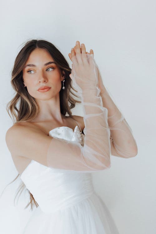 Untamed Petals Minimalist Sheer Gloves In White