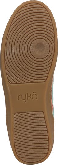 Viv Next Sneaker