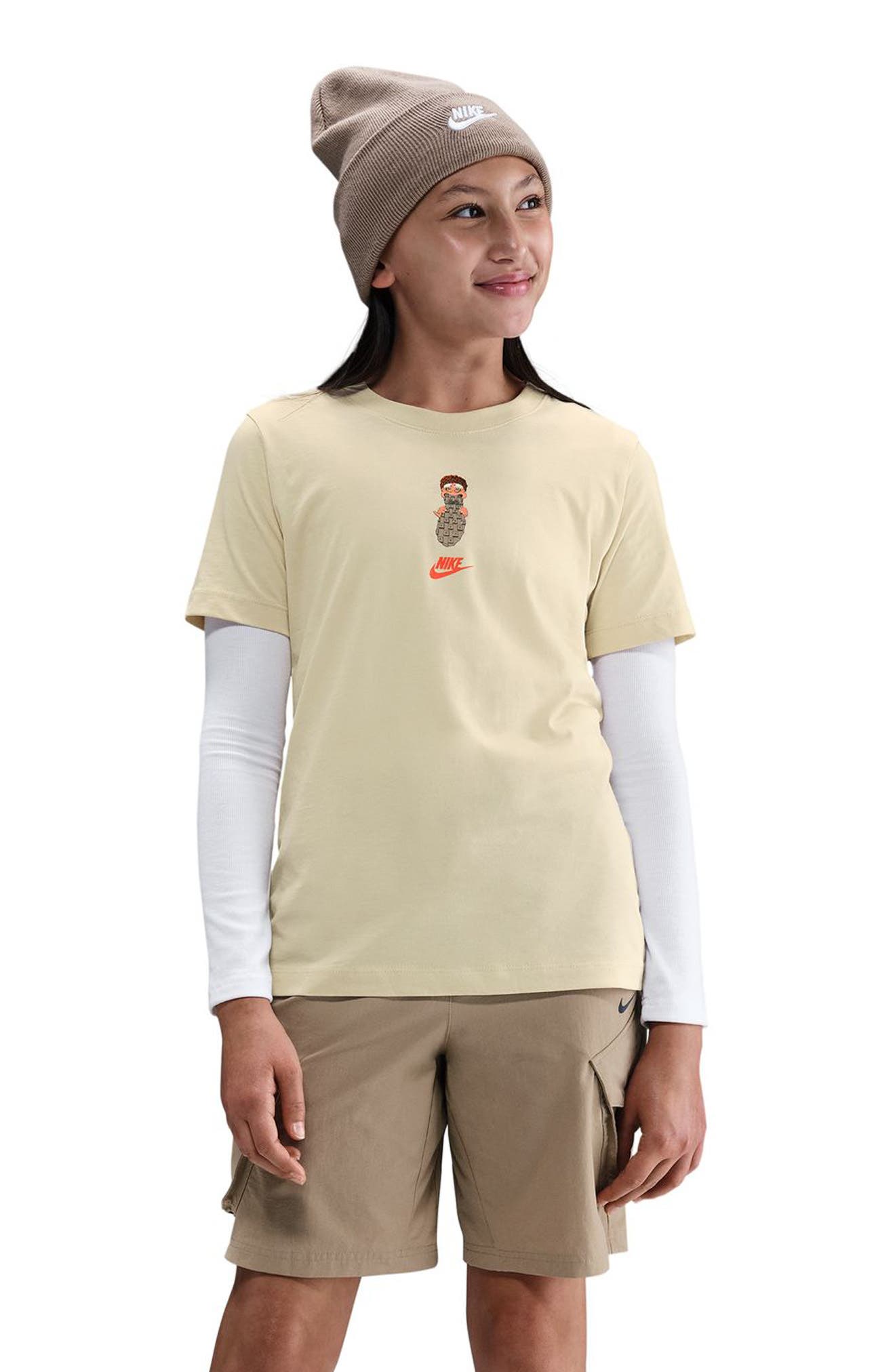 Nike Kids' Sportswear Club Graphic T-Shirt