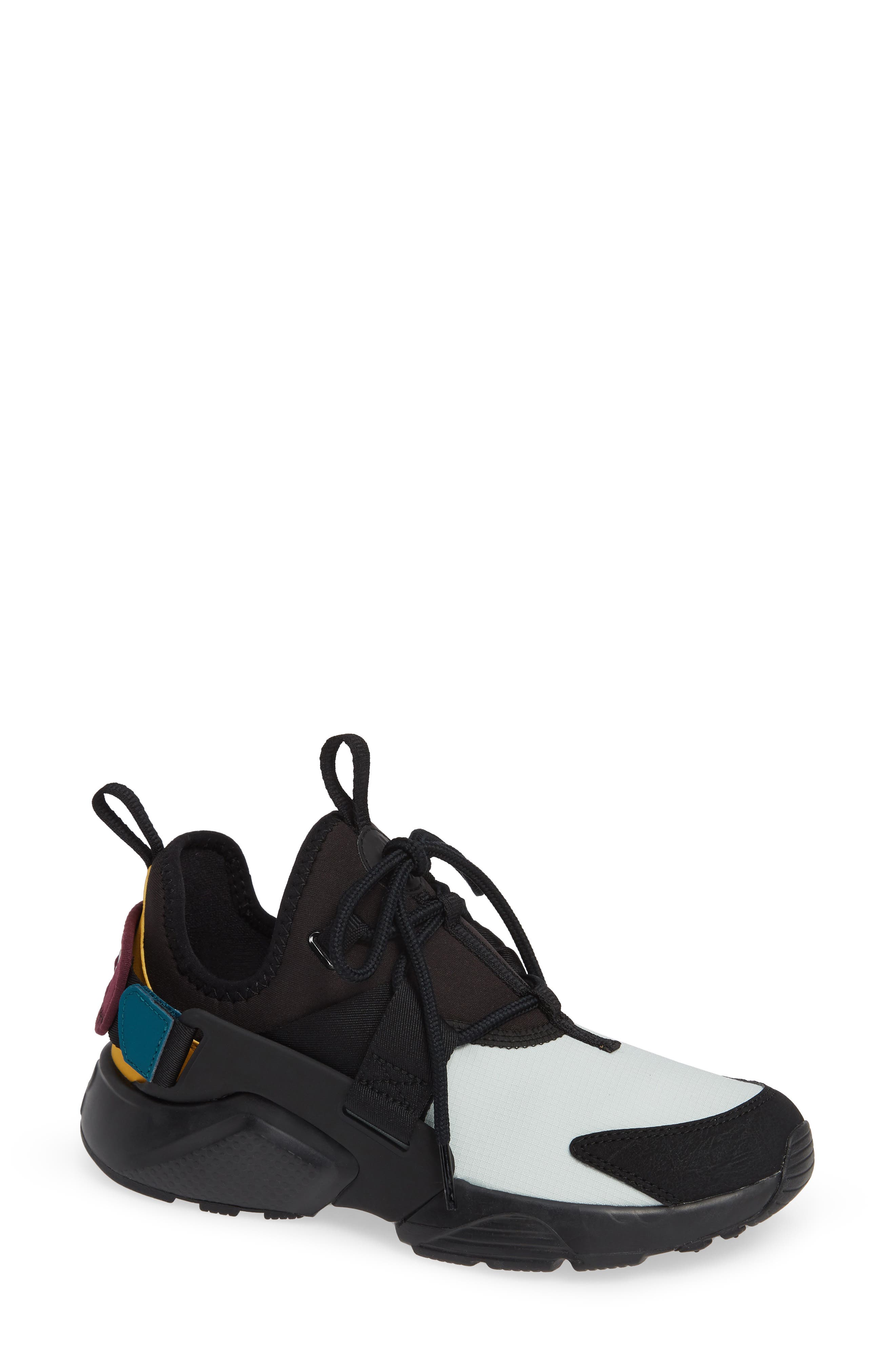 Nike Air Huarache City Low Sneaker, Main, color, 