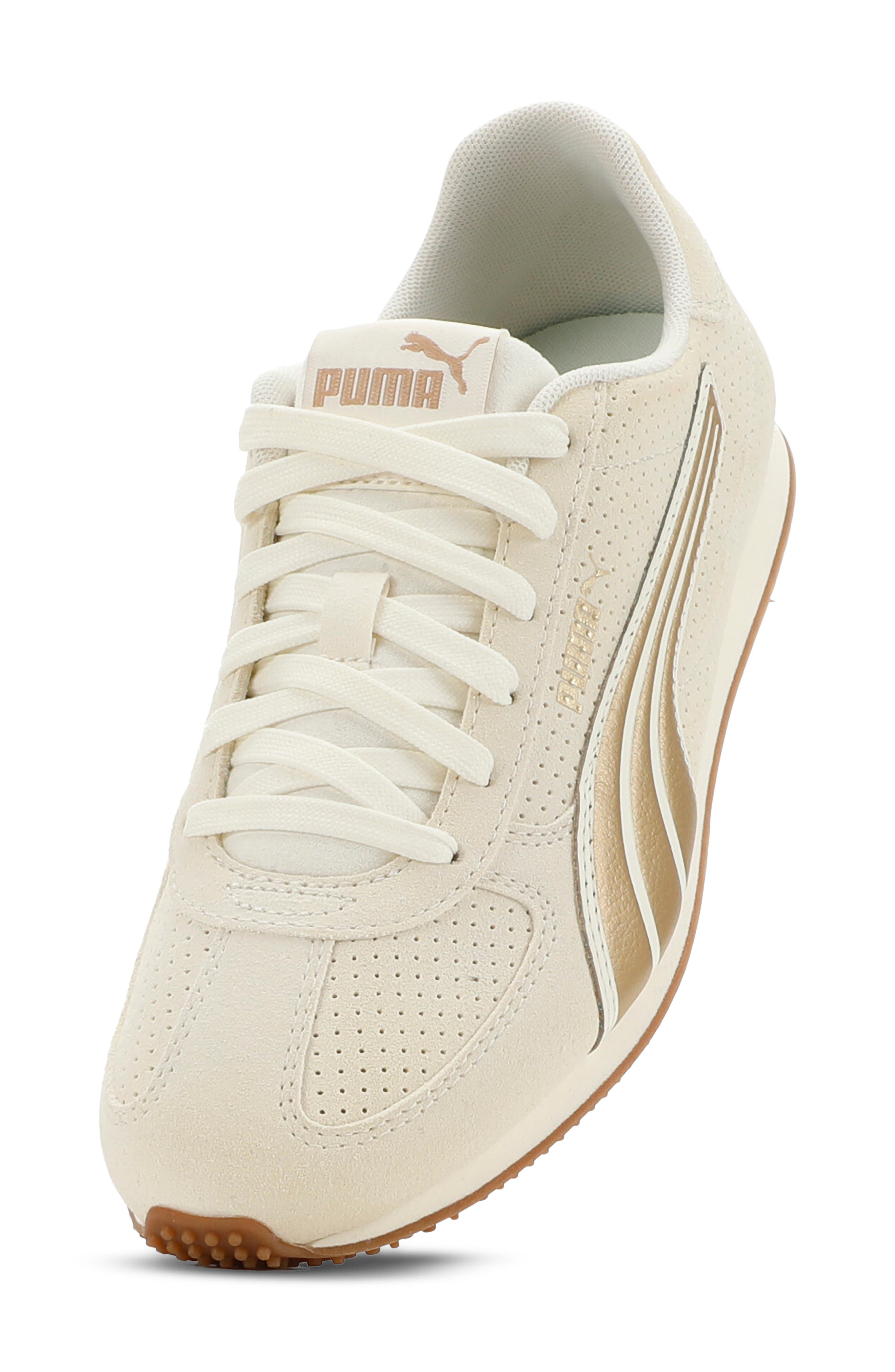 St Track Metallic Sneaker