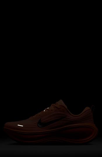 Vomero Plus Running Shoe