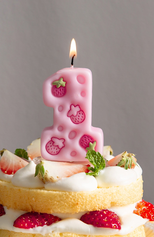 SOUTHLAKE GIFTS SOUTHLAKE GIFTS BUBBLE CREAM STRAWBERRY BIRTHDAY NUMBER CANDLE CAKE TOPPER