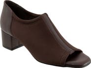 Trotters Lennon Peep Toe Block Heel Pump