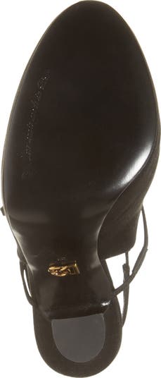 Ayla Sandal
