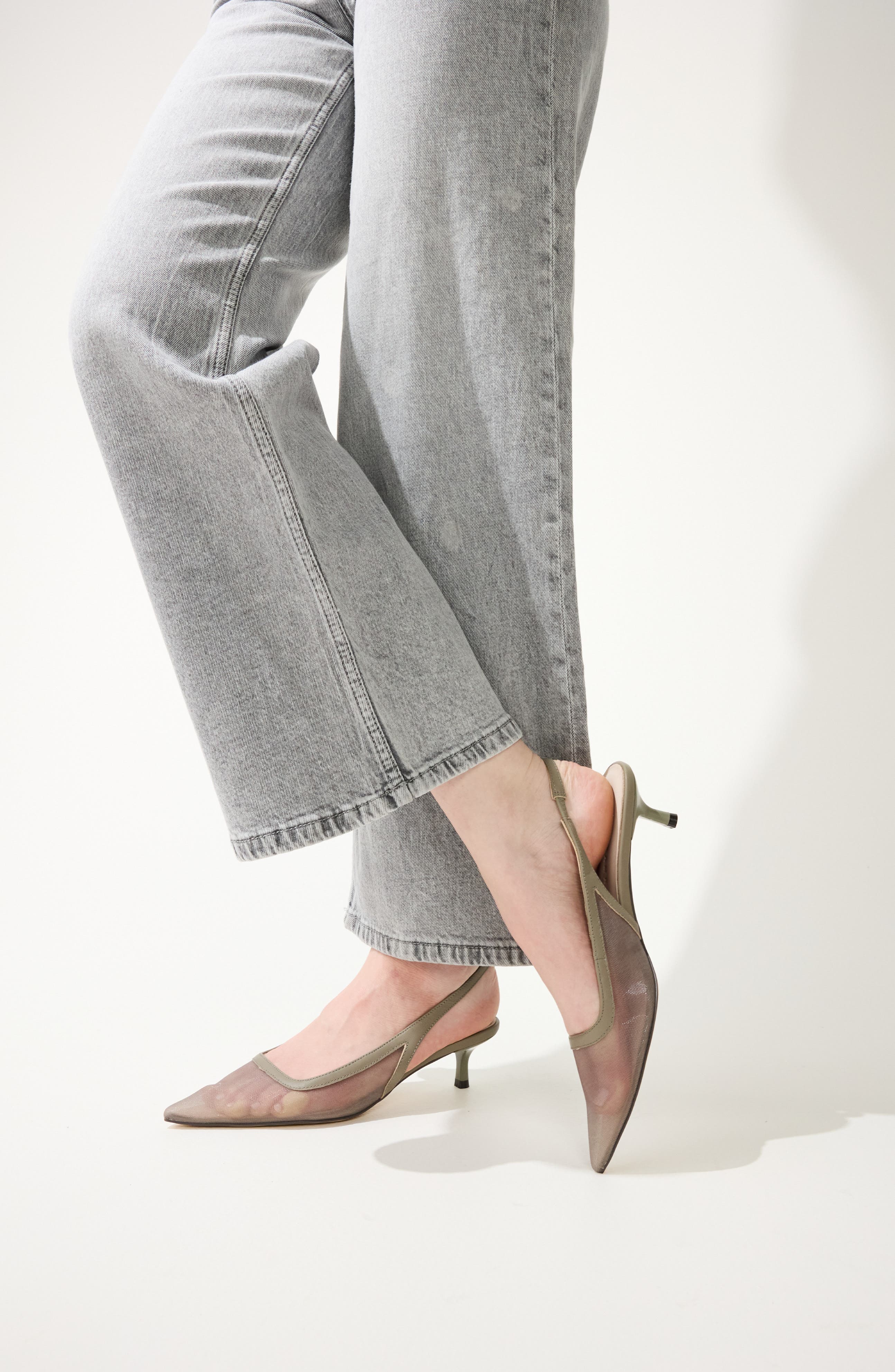 Yosi Samra Delilah Slingback Pump, Alternate, color, Taupe