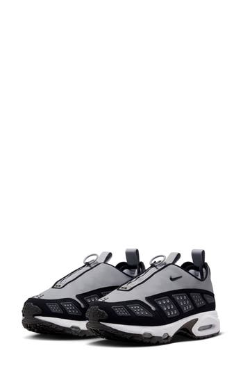 Nike Air Max Sndr Sneaker In Multi