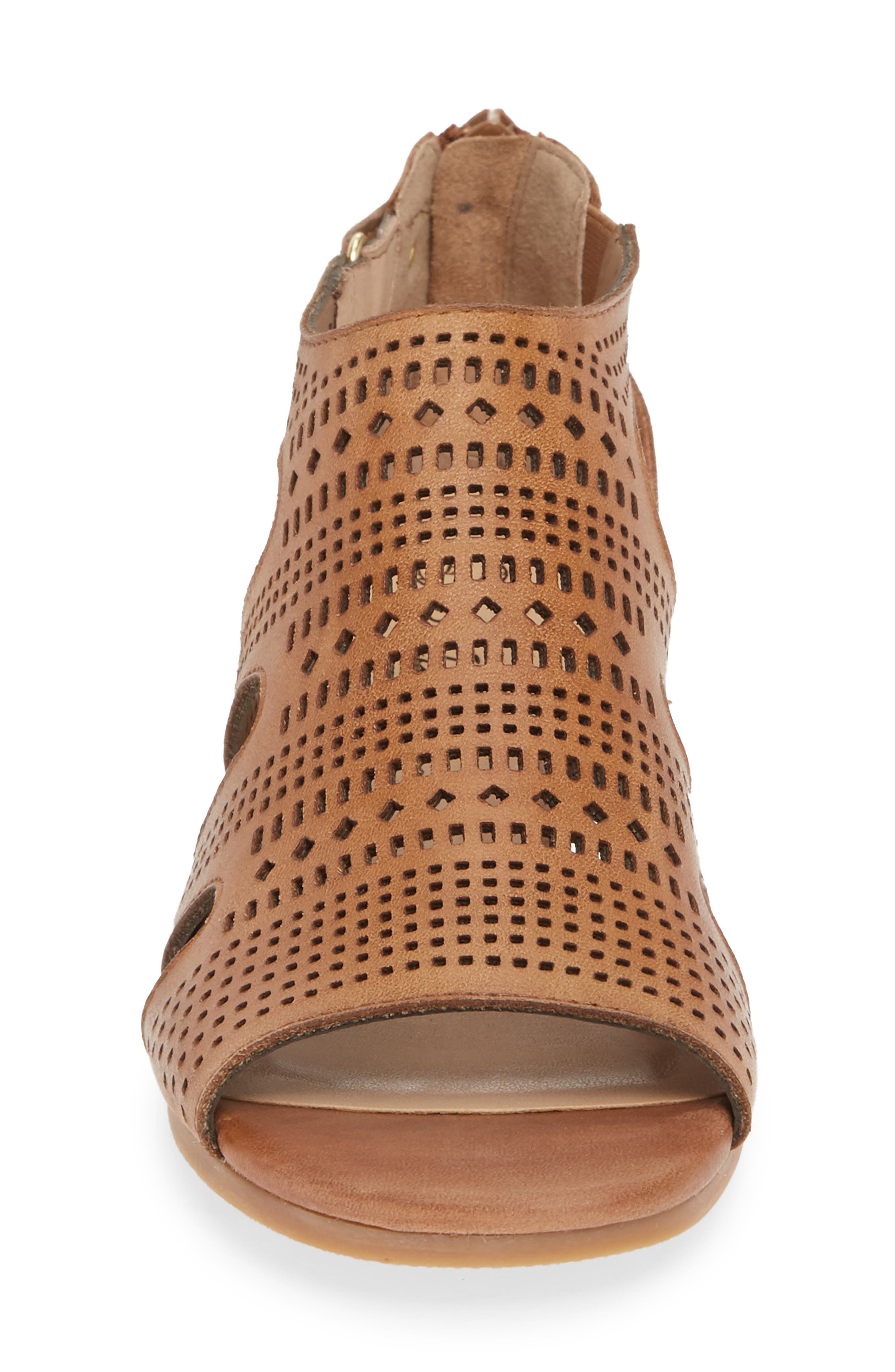 Bella Vita Quinby Sandal, Alternate, color, 