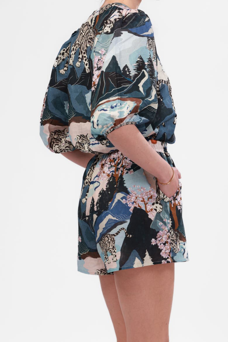 Short Snow Leopard, Alternate, color, Blue
