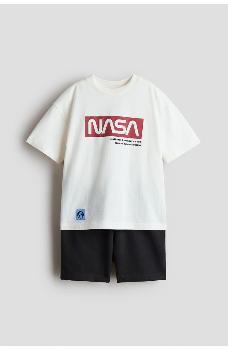 H&M 2-piece T-shirt And Sweatshorts Set, Main, color, 