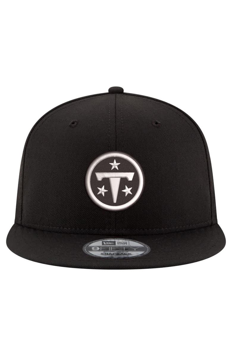 New Era Men's New Era Black Tennessee Titans Black & White 9FIFTY Snapback Hat, Alternate, color, Black